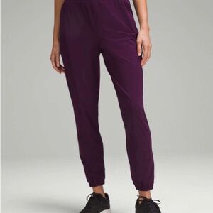 Lululemon Adapted State Joggers size 2 Dramatic Magenta
